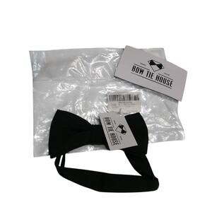 Bow Tie House Boys Dark Green Classic Pre Tied Bow Tie Formal Size M